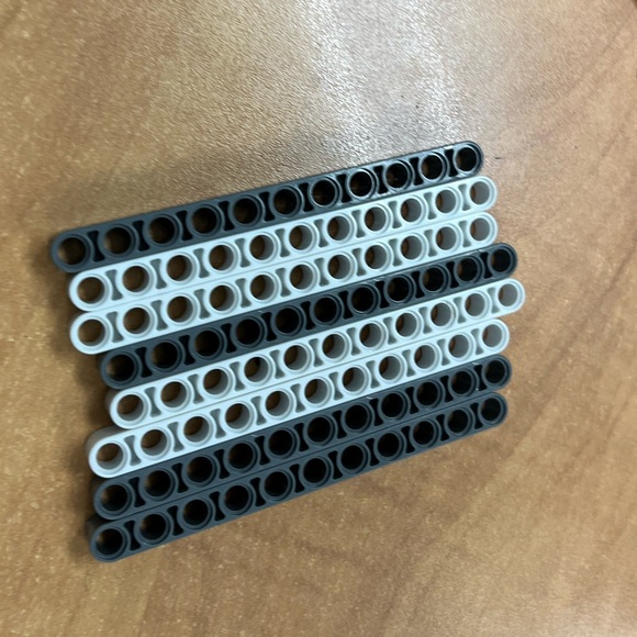 Assorted Lego technic NXT EV3 beams 250+ pieces - Picture 9 of 13